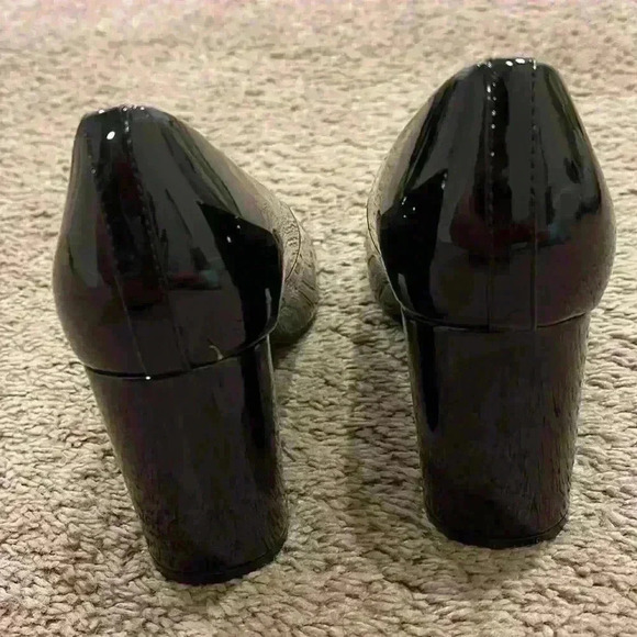 CL by Laundry Lofty Pumps - Picture 6 of 7